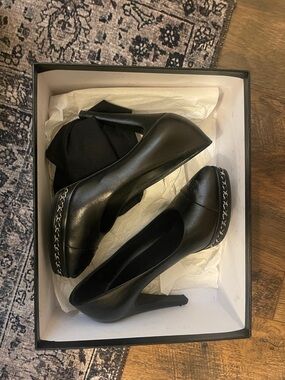 CHANEL Black Women's Chain-Trim High Heel Pumps